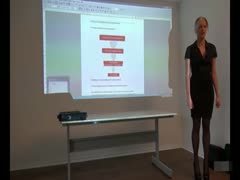 Blondine bei der Präsentation geknallt